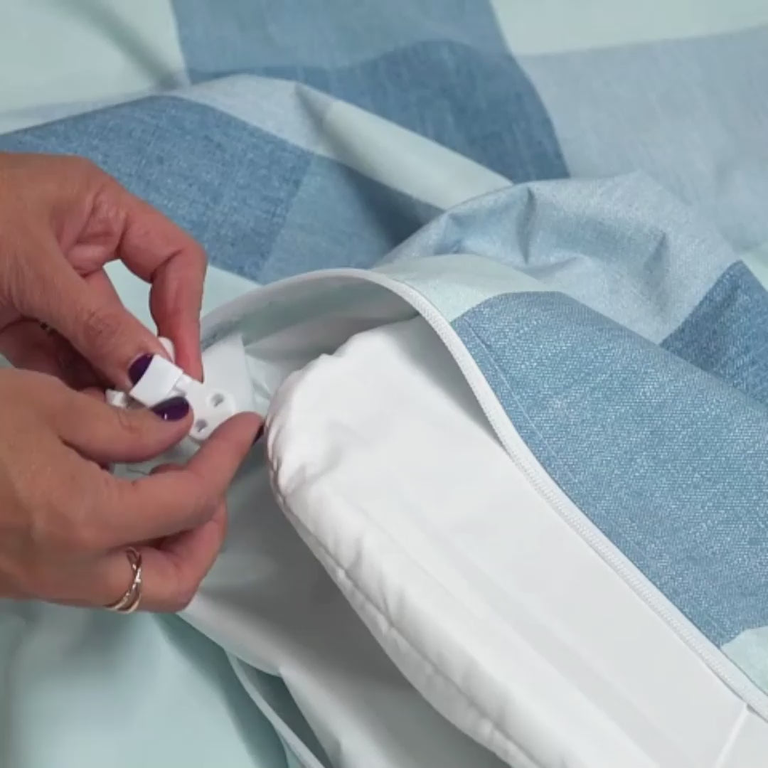Waterproof Quilt Cover with built in clips